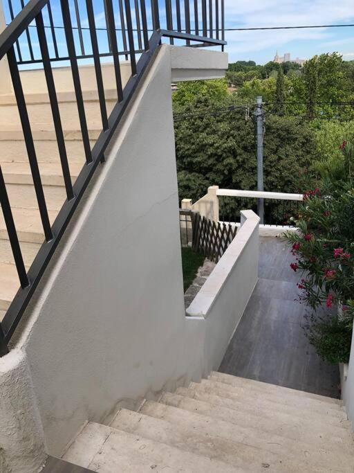 Duplex Face Au Palais Des Papes Apartment Villeneuve-les-Avignon Exterior photo